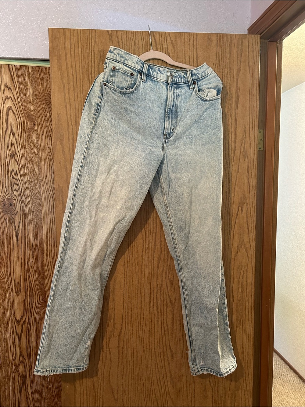 Abercrombie 90s Straight Ultra High Rise
